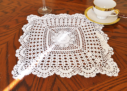 Square Crochet Placemat.14"x14". White color ( 1 piece)